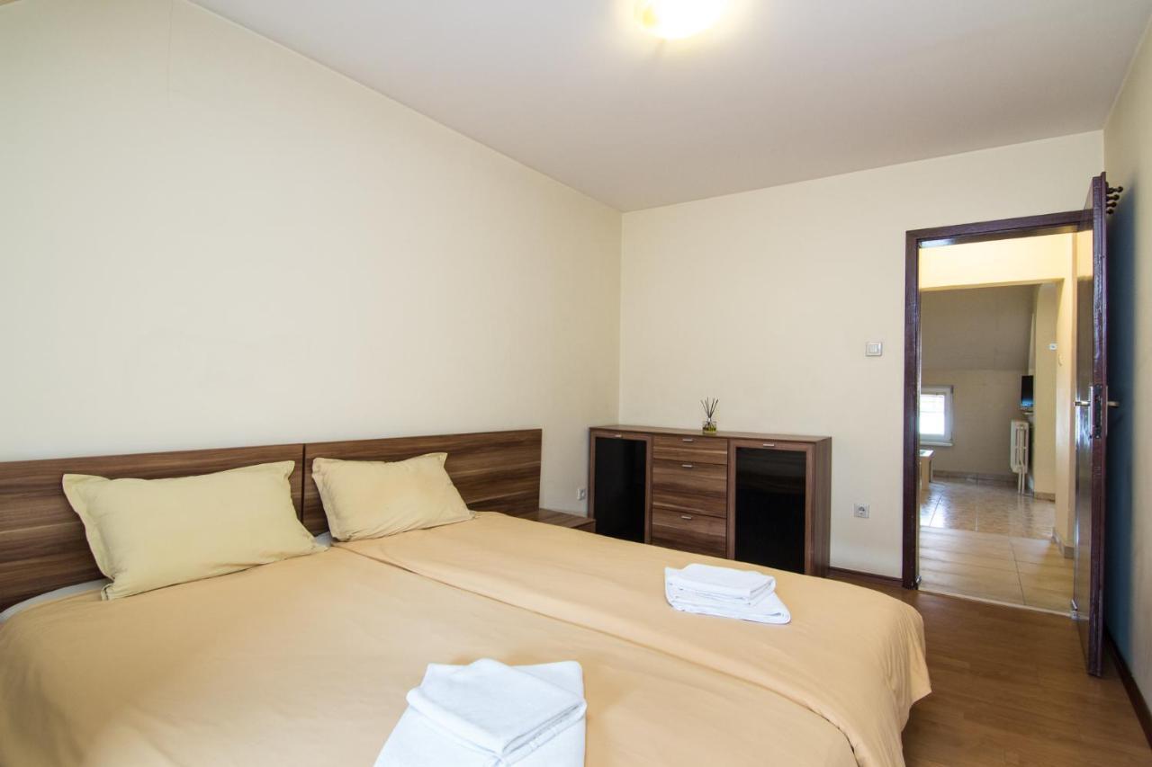 Family Hotel Madrid Sofia Exterior photo
